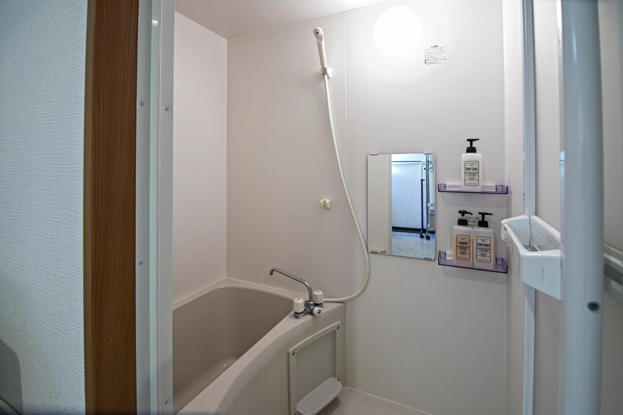 Apartamento 山house中津 最大10人 中津駅まで徒歩6分 梅田まで電車4分行ける！　 Osaka Exterior foto